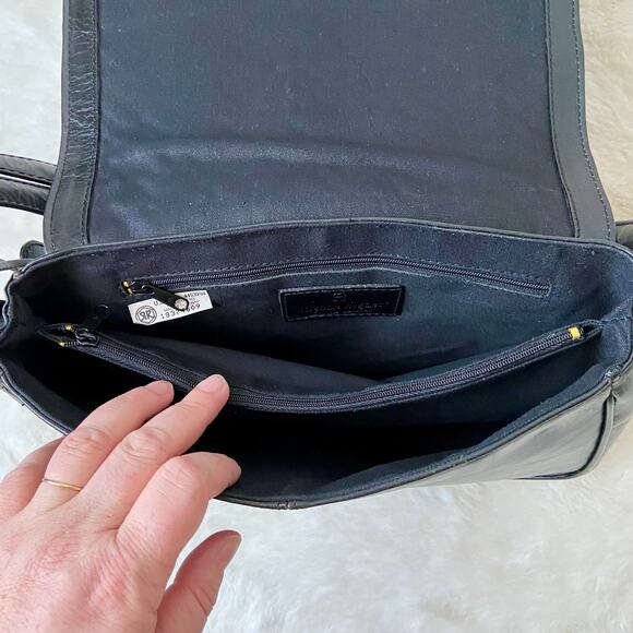 Etienne Aigner Leather Bag - Picture 7 of 9